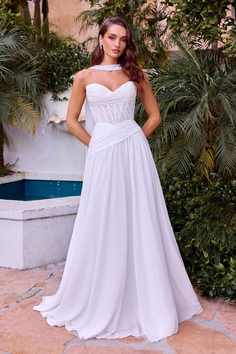 A-line Romantic Wedding Gown Exudes Timeless Elegance